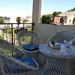 Seaside House Mali Iz *