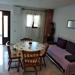 Nyaraló Seaside House Mali Iz