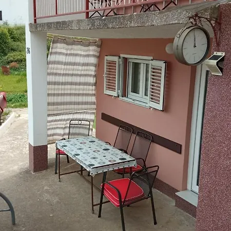 Holiday home Seaside House Mali Iz Veli Iz