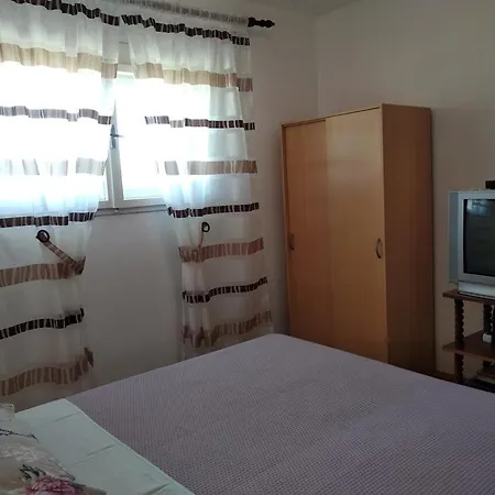 Nyaraló Seaside House Mali Iz