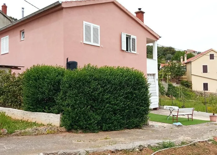 Seaside House Mali Iz *