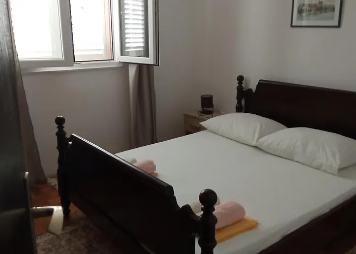 Nyaraló Seaside House Mali Iz